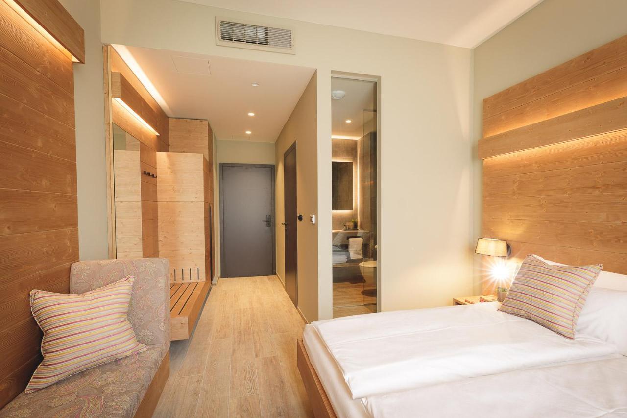 Boutique Hotel Sunrose 7 - Gourmet & Spa (Adults Only) Бохинь Экстерьер фото
